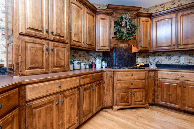 5653 S Lake Ridge, Springfield, MO 65804