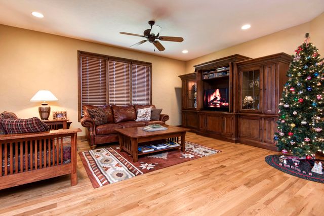 5653 S Lake Ridge, Springfield, MO 65804