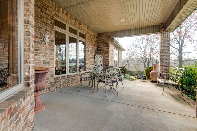 5653 S Lake Ridge, Springfield, MO 65804