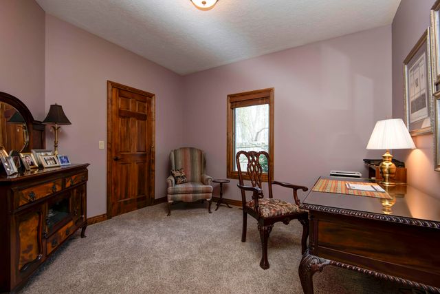 5653 S Lake Ridge, Springfield, MO 65804