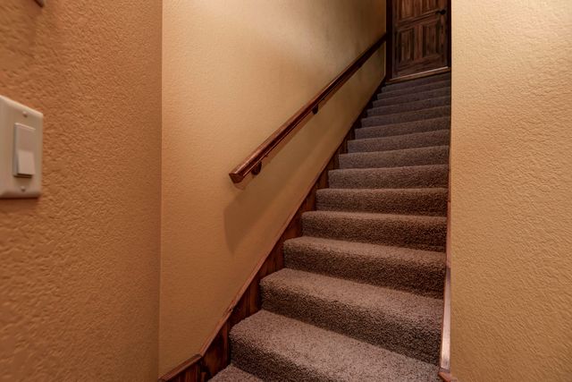 5653 S Lake Ridge, Springfield, MO 65804