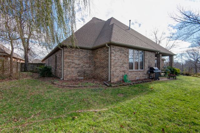 5653 S Lake Ridge, Springfield, MO 65804