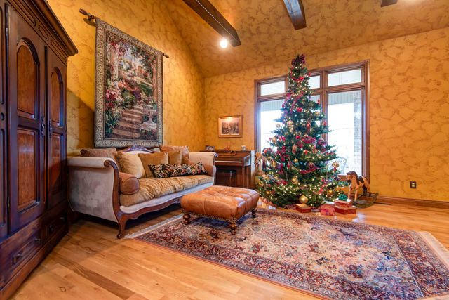 5653 S Lake Ridge, Springfield, MO 65804