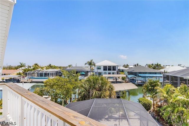 2432 Sycamore ST, St James City, FL 33956