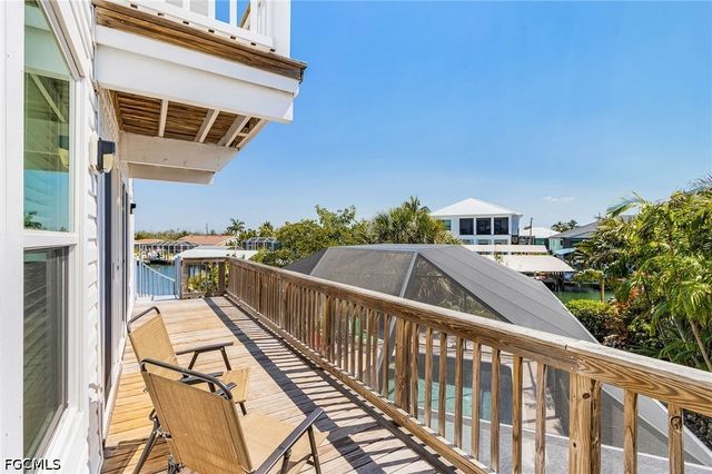 2432 Sycamore ST, St James City, FL 33956