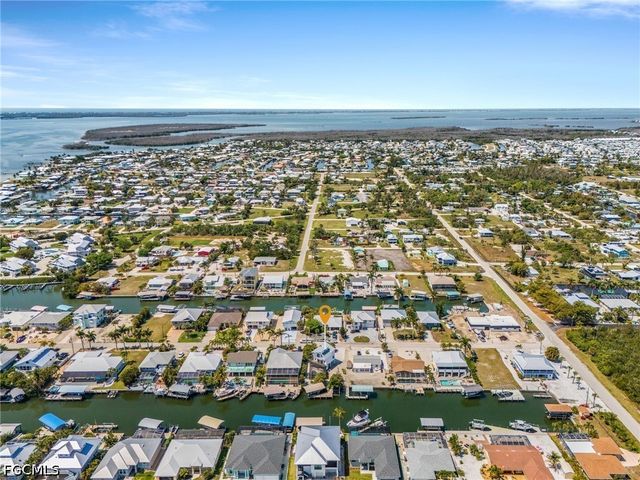 2432 Sycamore ST, St James City, FL 33956