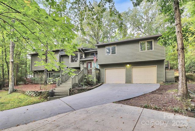 16 Woodvine Lane, Clover, SC 29710