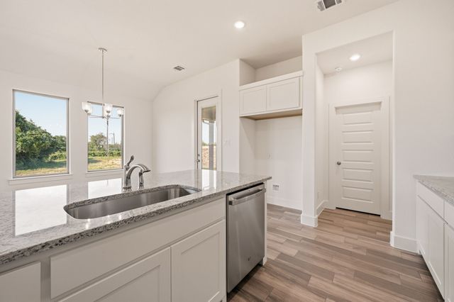 120 Park Hurst Drive, Boyd, TX 76023