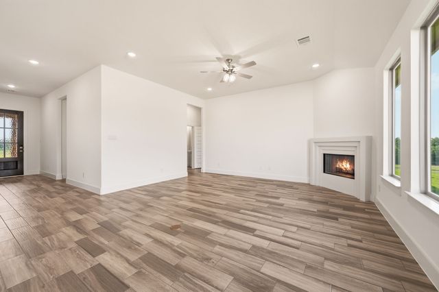 120 Park Hurst Drive, Boyd, TX 76023