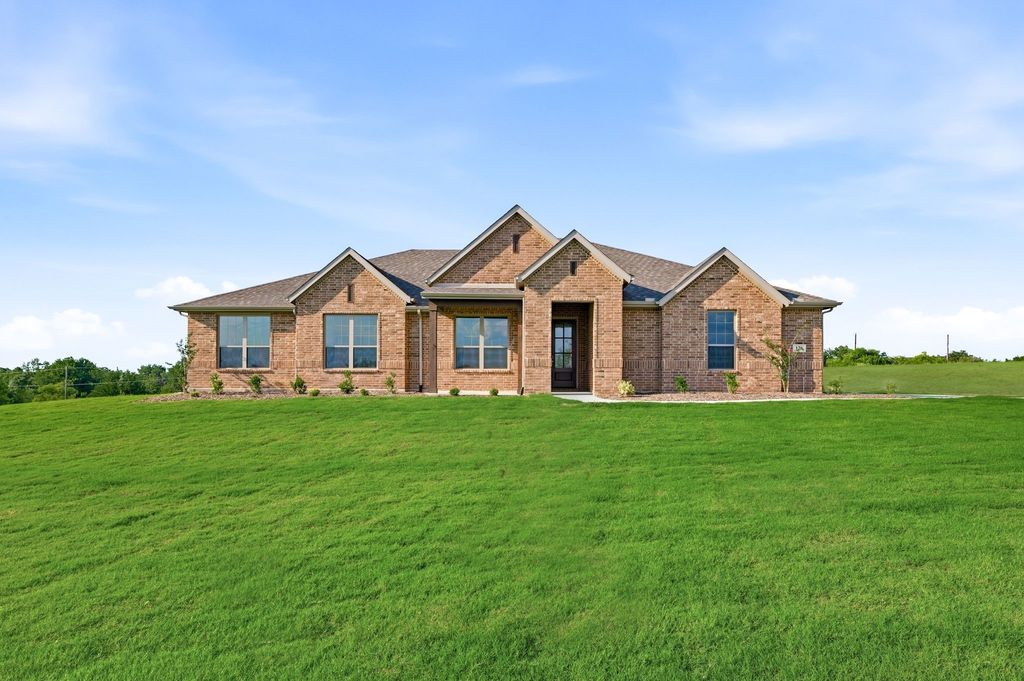 120 Park Hurst Drive, Boyd, TX 76023