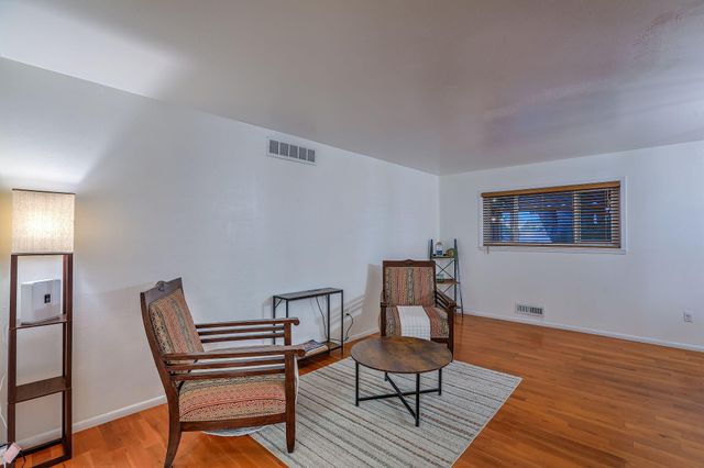 2813 Florida Street NE, Albuquerque, NM 87110