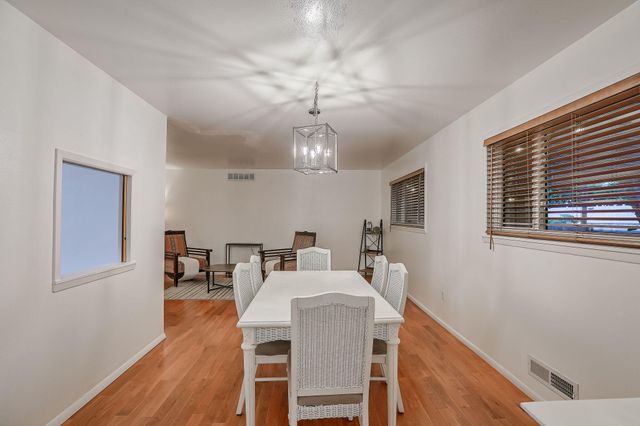 2813 Florida Street NE, Albuquerque, NM 87110