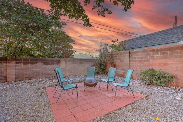 2813 Florida Street NE, Albuquerque, NM 87110