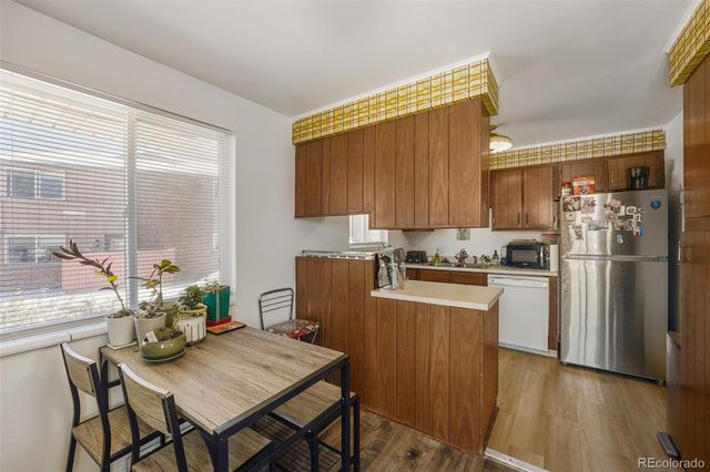 9842 W 22nd Place, Lakewood, CO 80215