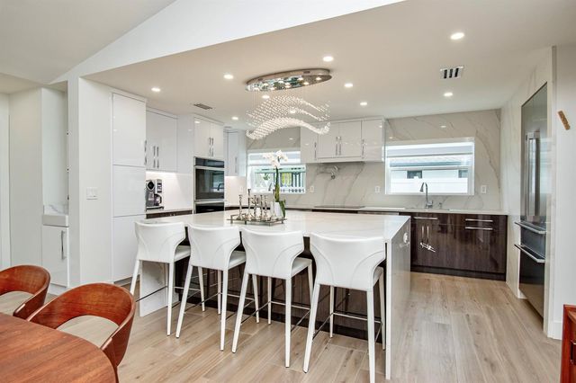 7484 Malibu Crescent, Boca Raton, FL 33433