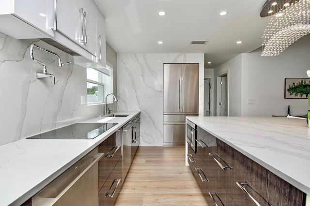 7484 Malibu Crescent, Boca Raton, FL 33433
