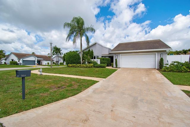 7484 Malibu Crescent, Boca Raton, FL 33433