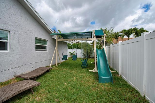 7484 Malibu Crescent, Boca Raton, FL 33433