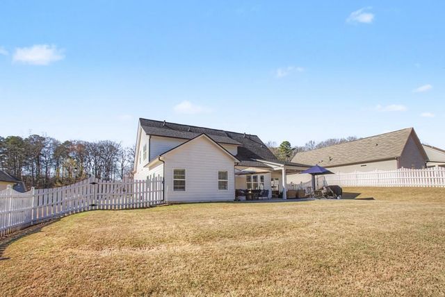 1834 Hidden Creek Drive, Hoschton, GA 30548