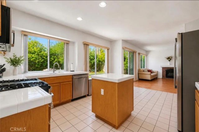 475 Redwing, Corona, CA 92882