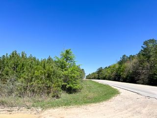 2 Rice Road East, Camden, TX 75934