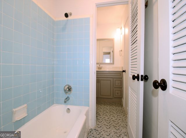 91 Rumson Road NE C30, Atlanta, GA 30305