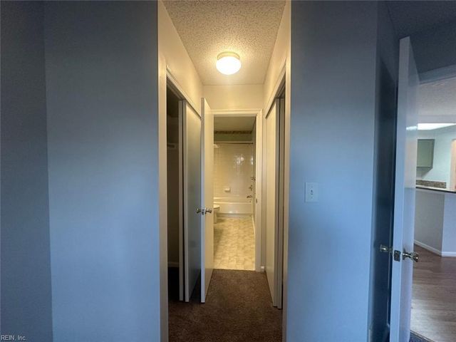 1309 Quail Creek Holw Apt B, Chesapeake, VA 23320