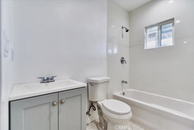 402 E 93rd Street, Los Angeles, CA 90003