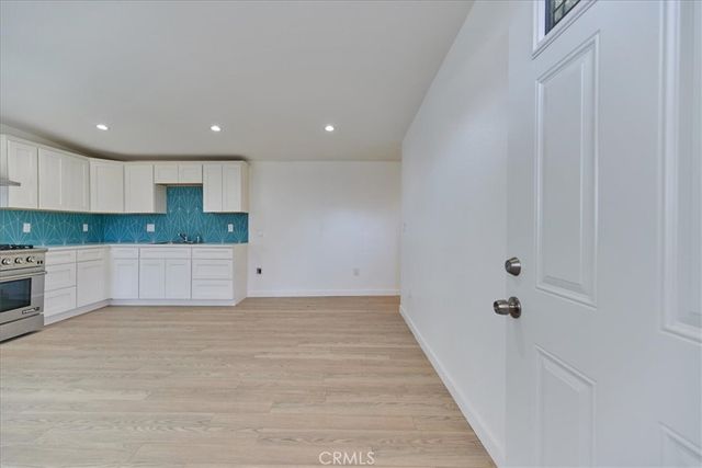 402 E 93rd Street, Los Angeles, CA 90003