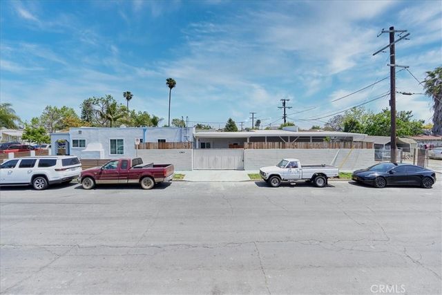 402 E 93rd Street, Los Angeles, CA 90003