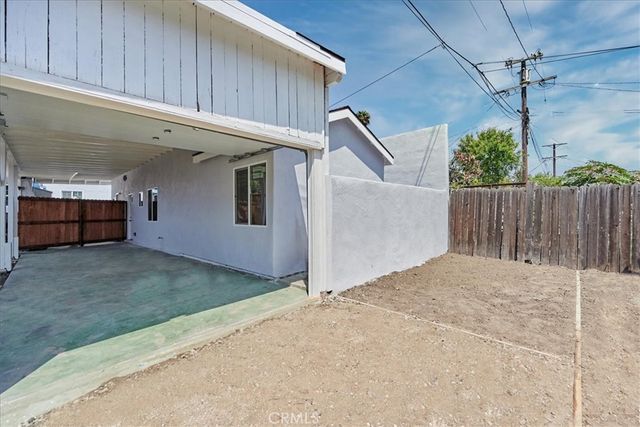 402 E 93rd Street, Los Angeles, CA 90003