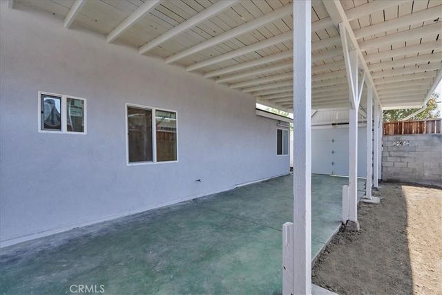 402 E 93rd Street, Los Angeles, CA 90003
