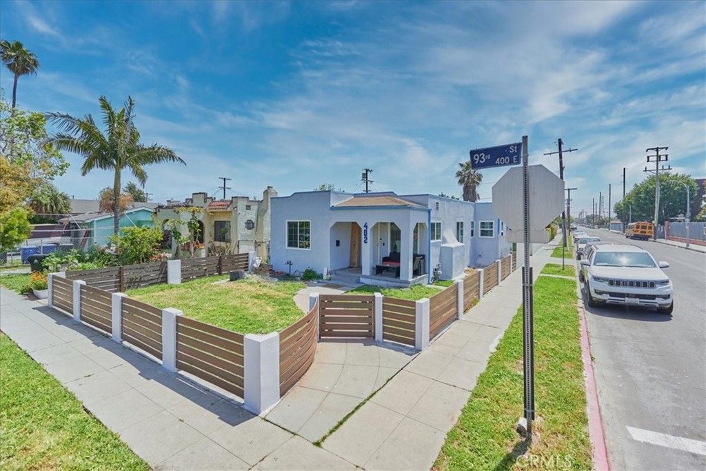 402 E 93rd Street, Los Angeles, CA 90003