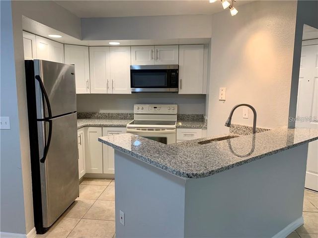 4536 COMMANDER DRIVE 1517, Orlando, FL 32822