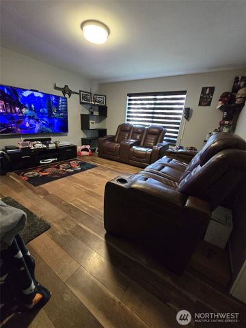 6611 Crescent Beach rd Road NW, Vaughn, WA 98394