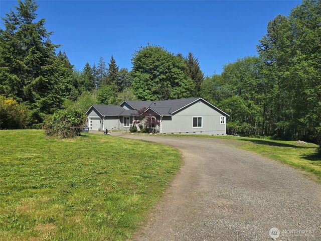 6611 Crescent Beach rd Road NW, Vaughn, WA 98394