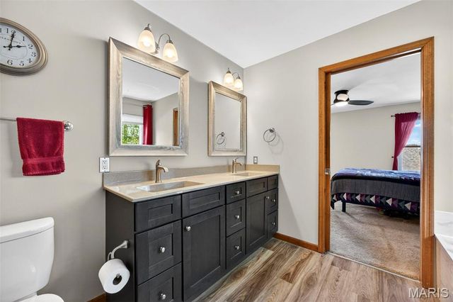 4 Santa Ynez Court, St Charles, MO 63303