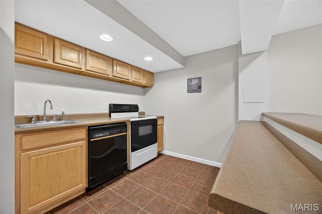 4 Santa Ynez Court, St Charles, MO 63303
