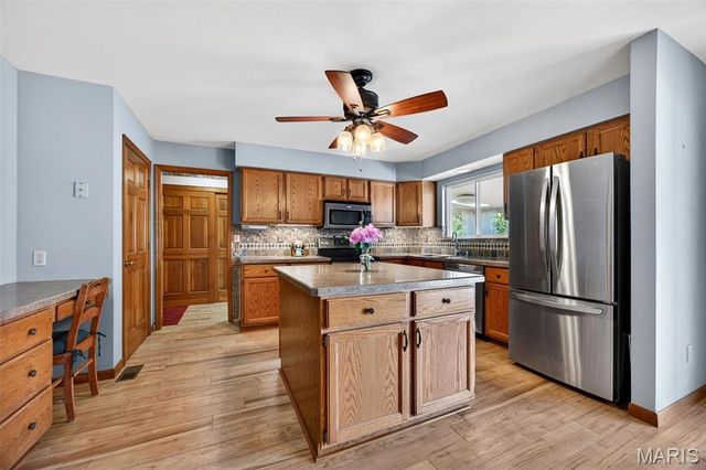 4 Santa Ynez Court, St Charles, MO 63303