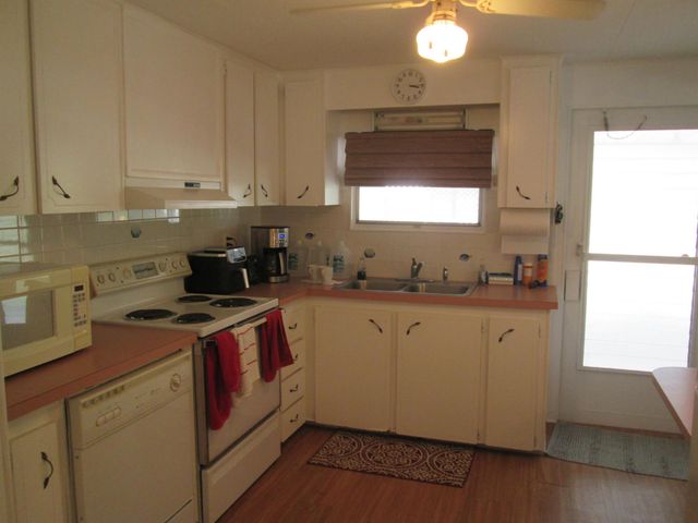 6403 S Elm Lane, Lantana, FL 33462