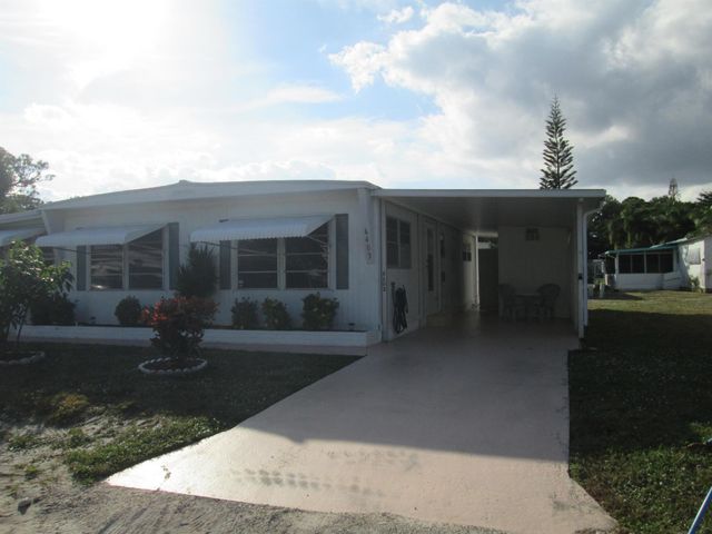 6403 S Elm Lane, Lantana, FL 33462