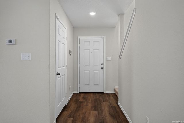 6326 Willow Point Blvd, San Antonio, TX 78219