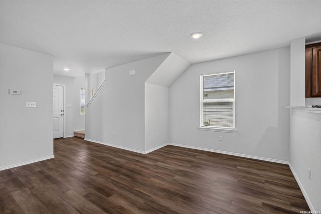 6326 Willow Point Blvd, San Antonio, TX 78219