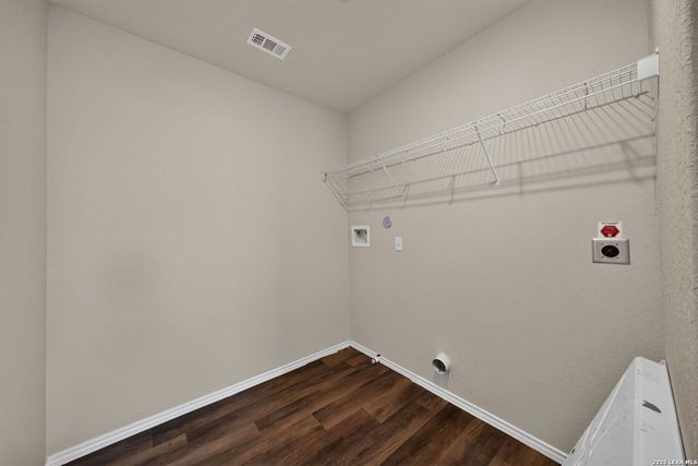 6326 Willow Point Blvd, San Antonio, TX 78219