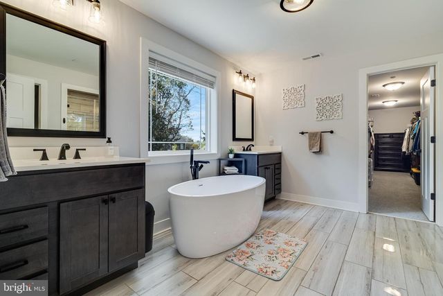 12127 RIVERVIEW DR, Newburg, MD 20664