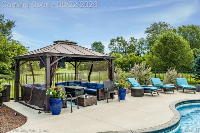 75644 Elk Horn Drive, Bruce Township, MI 48065