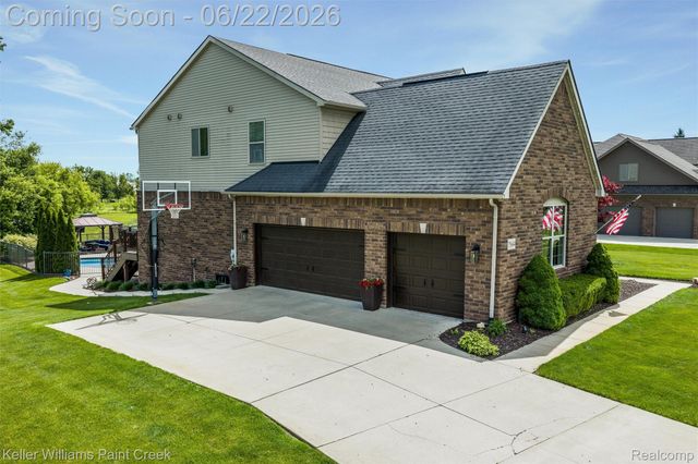 75644 Elk Horn Drive, Bruce Township, MI 48065