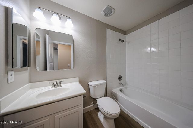 6828 S 74TH Lane, Laveen, AZ 85339