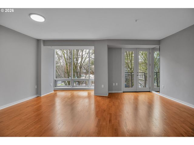 327 Nw PARK Ave 3B, Portland, OR 97209