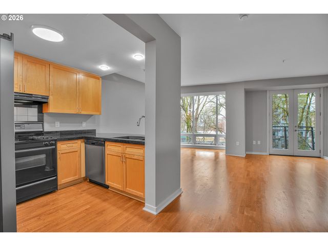 327 Nw PARK Ave 3B, Portland, OR 97209
